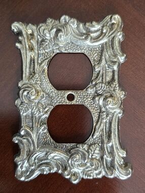 Ornate Baroque Double Outlet Cover Plate - Silver Tone